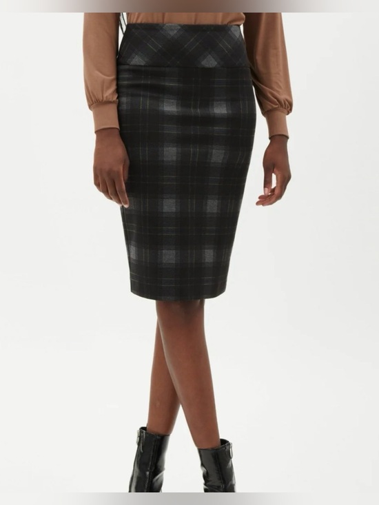 Up! Dresses & Skirts - UP! Luxury Collection‎ Preston Pencil Skirt - Size 0